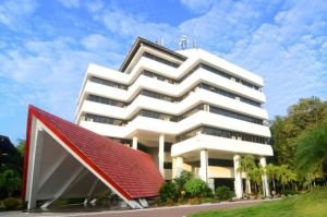 Strategi Jitu Menembus Passing Grade SNBT UNHAS: Analisis Jurusan Paling Kompetitif 2025