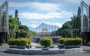 Persiapan Masuk Kampus Impian dengan Tryout Gratis UGM