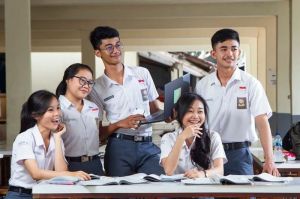 Meningkatkan Kemampuan Bahasa Inggris dengan Tryout Online SMA