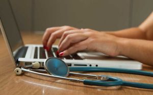 Tryout Online Persiapan UKOM Perawat: Simulasi Soal Nasional dan Tips Lolos Uji Kompetensi 2025-2026
